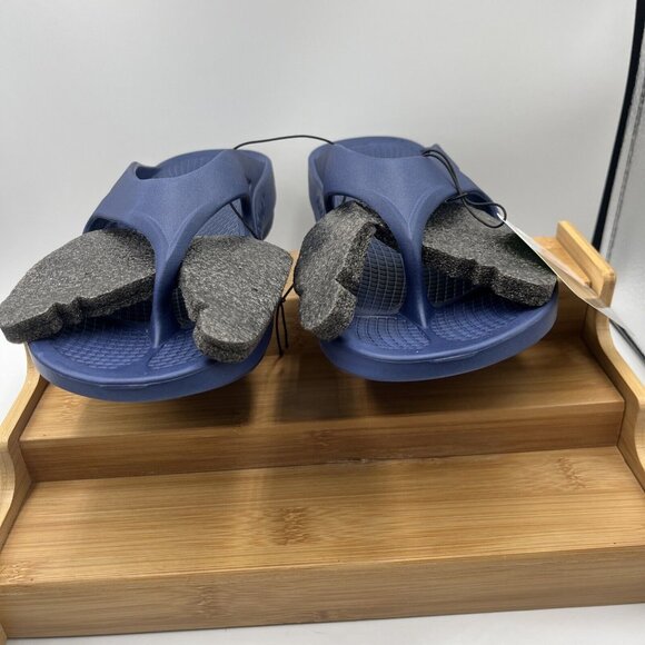 Oofos Original Flip Flops Women 8/Men 6 Navy Blue Comfort Recovery Sandals NEW - Picture 9 of 13